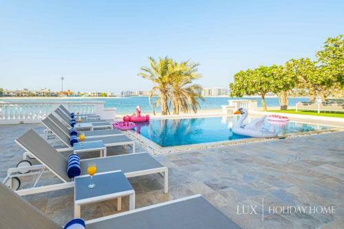 Villa Lux - The Dubai Paradise Palace