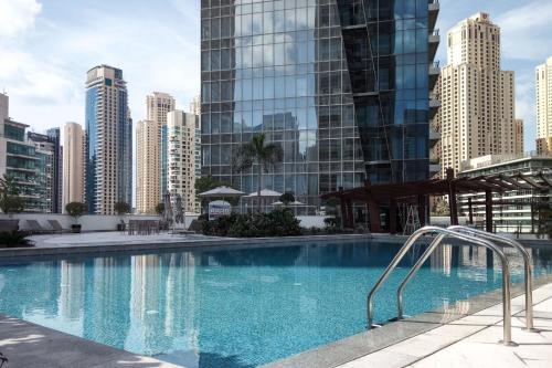 Guestready Silverene Tower Apartment With Marina Views!