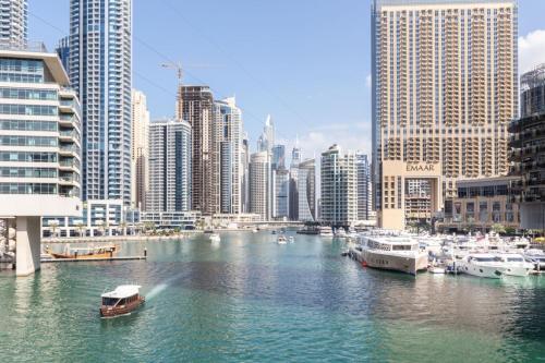 Guestready Silverene Tower Apartment With Marina Views!