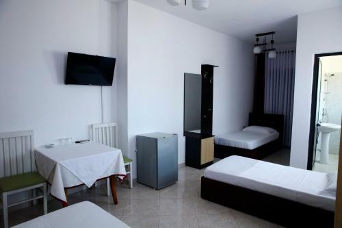 Hotel Tirona