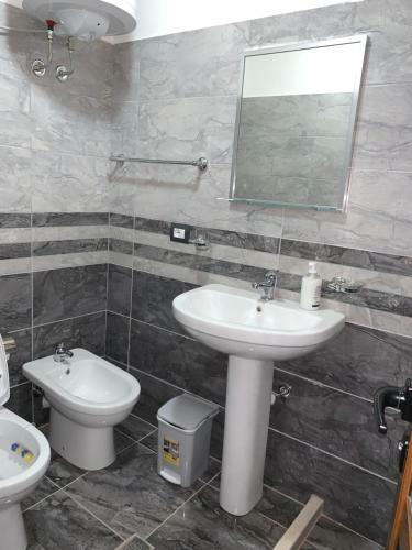 Hostal Guest House Genti