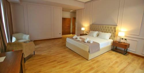 Portik Hotel