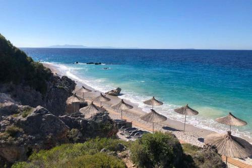White Rocks - Spacious And Cute Apartment By The Sea