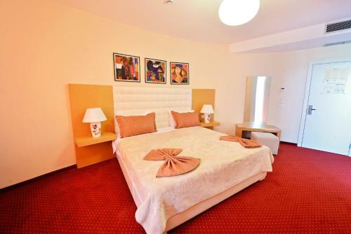 Jolly Hotel