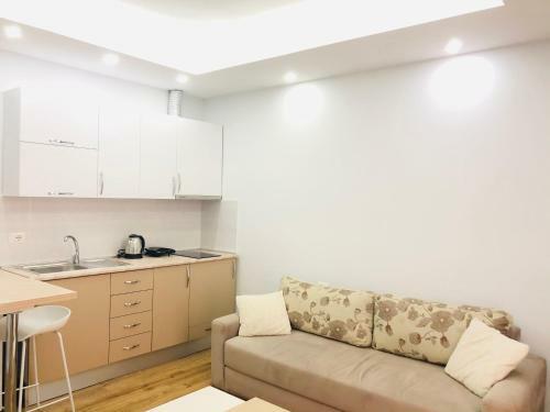 Opera Apartments - Choose Balkans