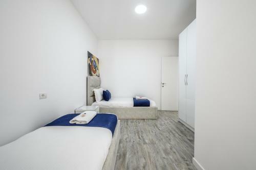 Luxury Apartment Skanderbag Square