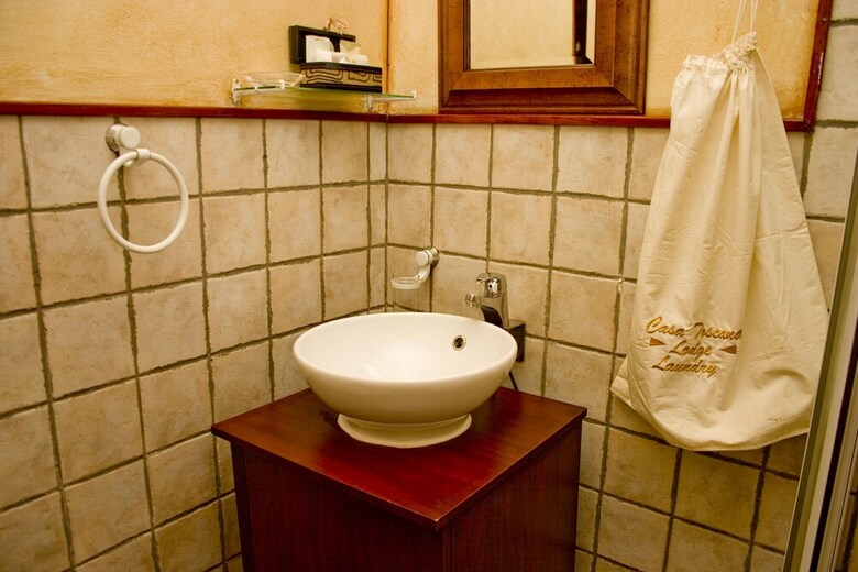 Hostal Casa Toscana Lodge