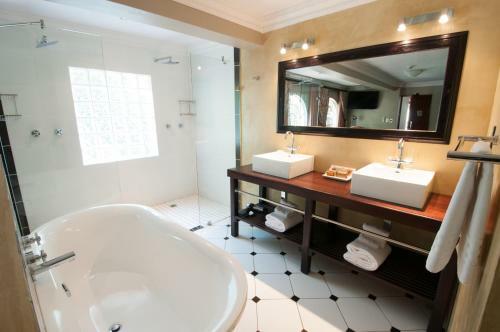 The Village Ridge Boutique Hotel
