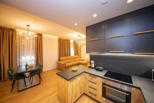 Central Chic Apartments