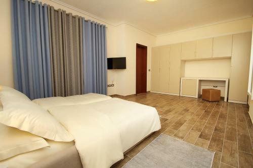 Hotel Rolex