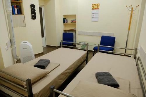 Crazy Hostel