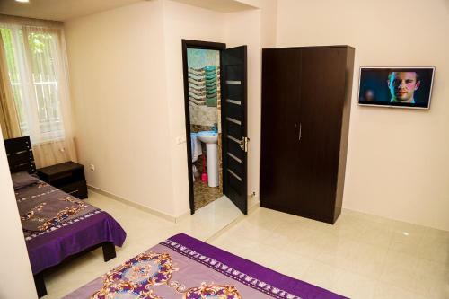 Hostal Cascade Sarmeni 33