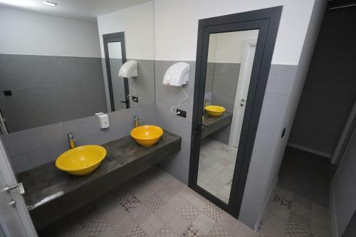 Duck Hostel