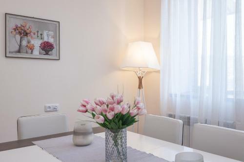 Stay Inn-royal Suite Apartments