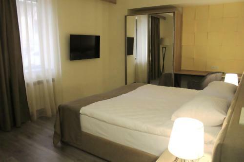 Mandarin Hotel