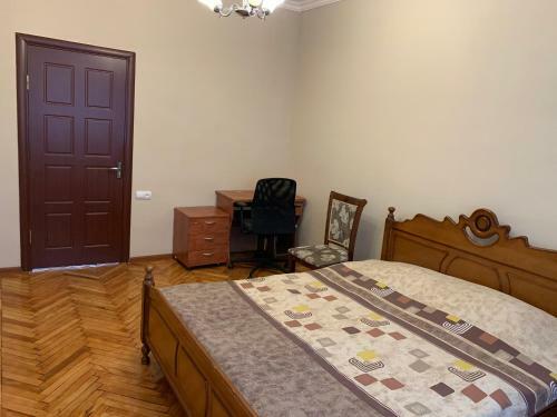 Friends Apartments Near Republic Square