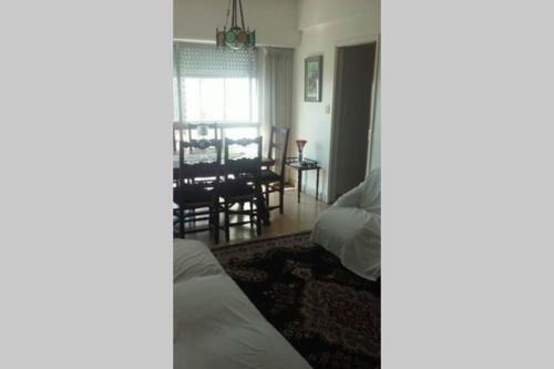 Departamento de 5 Ambientes Sobre El Mar