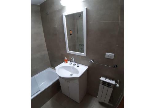 Apartamento Departamento En El Centro de Bariloche Bb