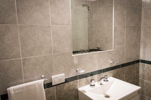 Hotel 376