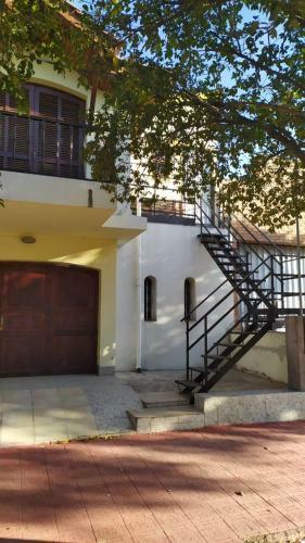Albergue Casona Poeta Airport