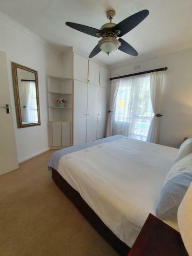 Hostal Paradiso Guesthouse & Self-catering Cottage