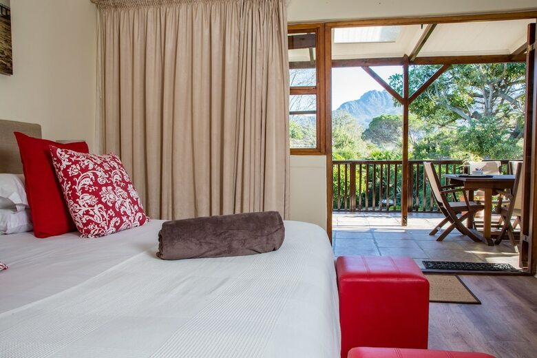 Hostal Summit Place Guesthouse