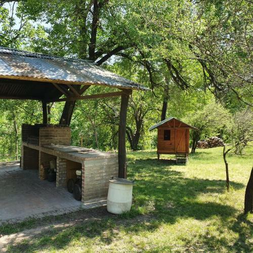 Casa Con Playa Y Bajada Al R�o Privada