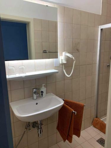 Hostal Haus Kira