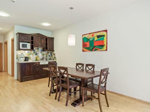 Lovely Apartment In Zwieselstein With Balcony