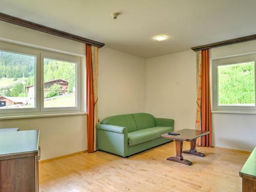 Beautiful Apartment In Zwieselstein With Balcony
