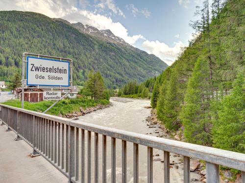Beautiful Apartment In Zwieselstein With Balcony