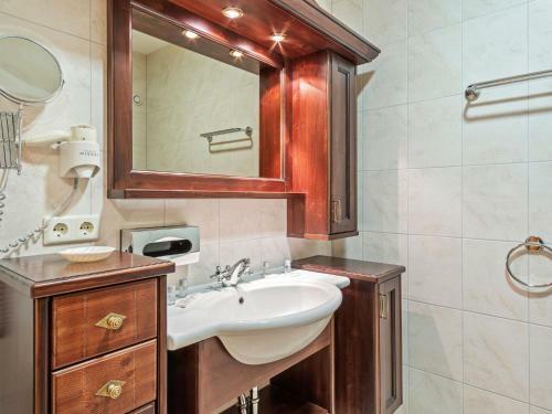 Elegant Apartment In Zwieselstein With Balcony
