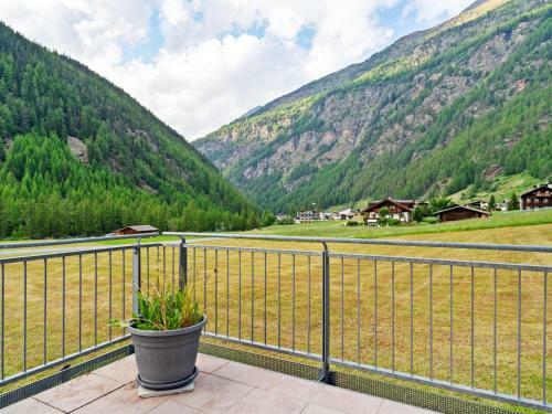 Hilltop Apartment In Zwieselstein With Terrace