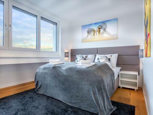 Mark's Penthouse Apartments Managed By Sky9 Apartments
