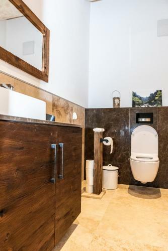 Villa Ferienhaus Am See Mit Sauna Und Whirlpool
