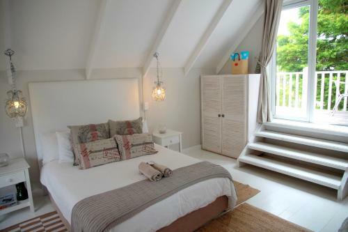 Bed & Breakfast Sea Breeze Beach House Plettenberg Bay