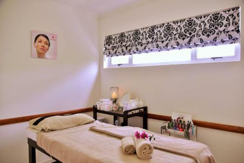 Hostal Val Du Charron Guest House & Wine Estate