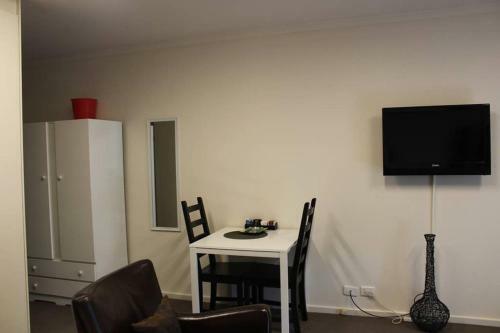 Apartamento Box Hill Studio 3 At Canterbury Gardens