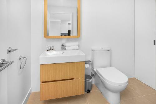 Modern 1-bed Apartment With Balcony And Leisure Area