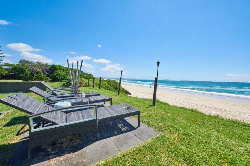 A Perfect Stay - Belongil On The Beach
