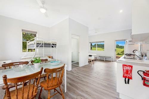 Henkley Cottage 1 - Isaiah