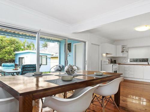 Sea Shack - Renovated 1950's Beach House