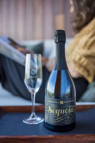 Hotel Sequoia Lodge