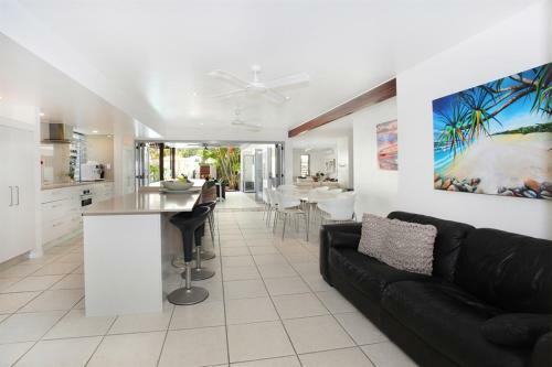 Coolum Oasis