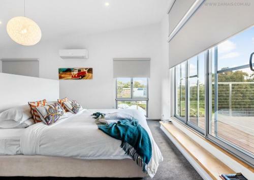 Damais - 4 King Or 8 Single Beds Wifi, Netflix, Pet Friendly