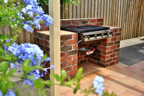 The Crescent - Pet Friendly - 1 Min To Beach