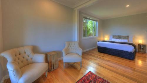 Castaway Cottage