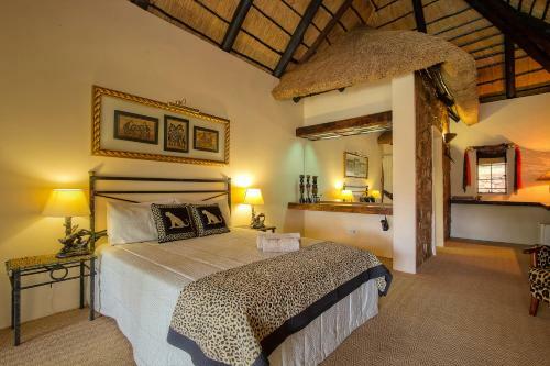Bed & Breakfast Ehlathini Lodge