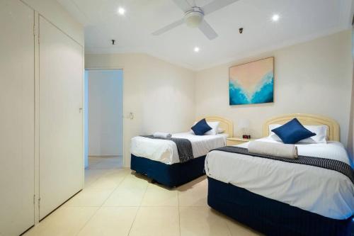 3 Bedroom Apartment - Panoramic Ocean Views