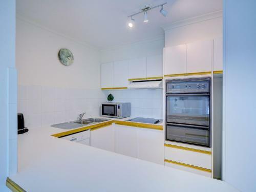2br Aloha Lane Main Beach Apartment